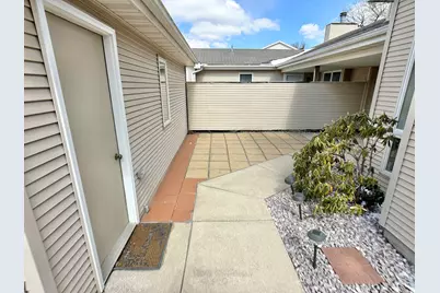 2324 Deerpath Drive W, Schererville, IN 46375 - Photo 19