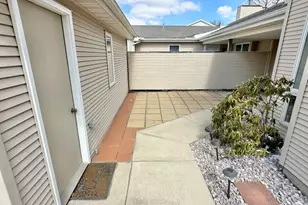 2324 Deerpath Dr W, Schererville, IN 46375 - Photo 19