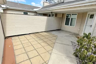 2324 Deerpath Dr W, Schererville, IN 46375 - Photo 17