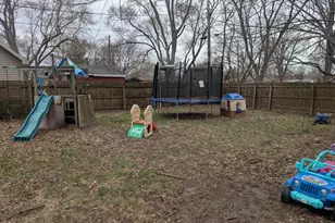 2600 Drexel Dr, Hobart, IN 46342 - Photo 15