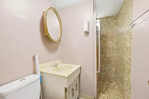 2332 W 21st Ave, Gary, IN 46404 - Photo 15