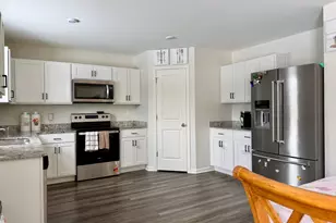 1829 S Creekside Ct, Westville, IN 46391 - Photo 5