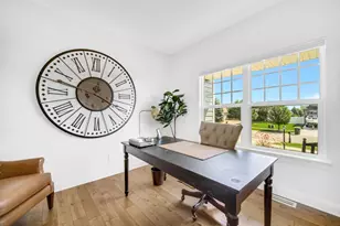 2554 Beauty Creek Dr, Valparaiso, IN 46385 - Photo 9