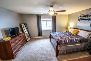 130 Polly Ln, Hobart, IN 46342 - Photo 17