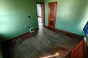 7418 Howard Ave, Hammond, IN 46324 - Photo 9