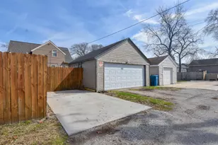 338 N Lafayette St, Griffith, IN 46319 - Photo 3