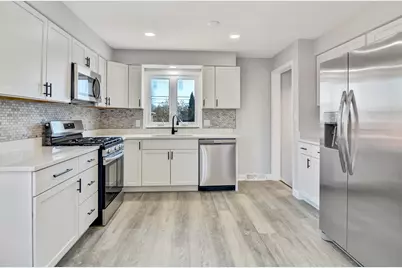 6739 New Hampshire Avenue, Hammond, IN 46323 - Photo 9