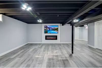 6739 New Hampshire Avenue, Hammond, IN 46323 - Photo 17