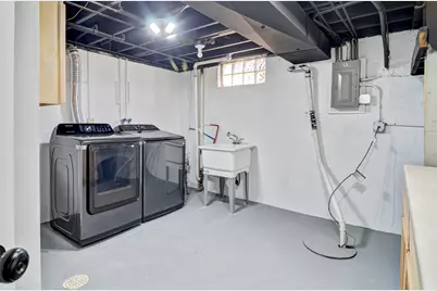 6739 New Hampshire Avenue, Hammond, IN 46323 - Photo 21