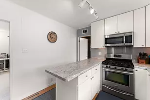 5397 Cleveland St, Merrillville, IN 46410 - Photo 7