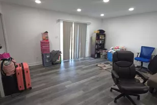 7351 Buchanan St, Merrillville, IN 46410 - Photo 9