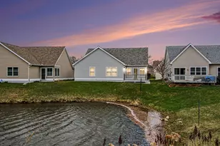 655 Surrey Walk Dr, Valparaiso, IN 46385 - Photo 17
