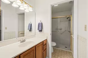 655 Surrey Walk Dr, Valparaiso, IN 46385 - Photo 11