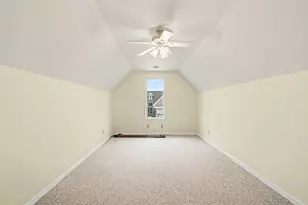 655 Surrey Walk Dr, Valparaiso, IN 46385 - Photo 15