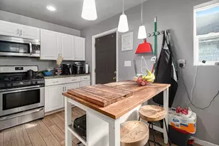 1139 State St, Hobart, IN 46342 - Photo 5