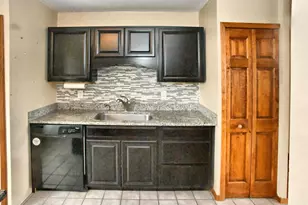 3621 Kingsway Dr, Crown Point, IN 46307 - Photo 5