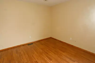 3621 Kingsway Drive, Crown Point, IN 46307 - Photo 9