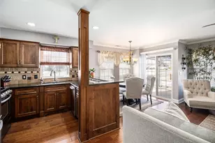 10592 Maine Dr, Crown Point, IN 46307 - Photo 7