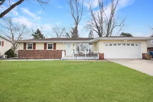 615 Alice St, Crown Point, IN 46307 - Photo 1