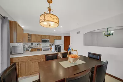 192 Summerhill Drive, Dyer, IN 46311 - Photo 7