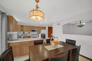 192 Summerhill Dr, Dyer, IN 46311 - Photo 7