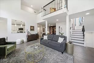 1716 Apple Blossom Dr, Munster, IN 46321 - Photo 3