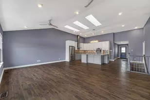 6135 S Dune Harbor Dr, Portage, IN 46368 - Photo 3