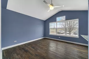 6135 S Dune Harbor Dr, Portage, IN 46368 - Photo 11