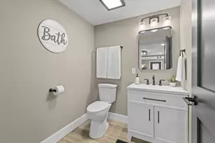 101 Erie St, Valparaiso, IN 46383 - Photo 17