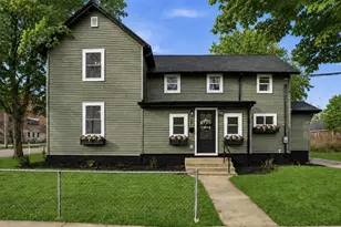 101 Erie St, Valparaiso, IN 46383 - Photo 1