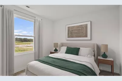 557 Cressmoor Boulevard, Hobart, IN 46342 - Photo 7