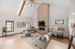 13340 Redbud Dr, Saint John, IN 46311 - Photo 3