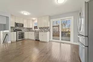 3428 Ross Pl, Highland, IN 46322 - Photo 5