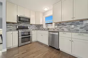 3428 Ross Pl, Highland, IN 46322 - Photo 7