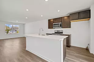 440 Fry St, Hebron, IN 46341 - Photo 3