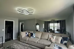 716 E Stewart Dr, Rensselaer, IN 47978 - Photo 3