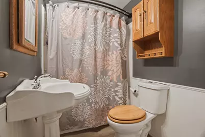 482 E Grove Street, Wheatfield, IN 46392 - Photo 17