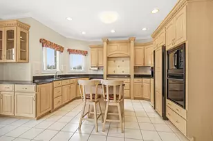 917 Royal Dublin Ln, Dyer, IN 46311 - Photo 13