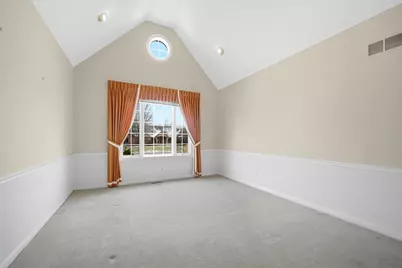 917 Royal Dublin Lane, Dyer, IN 46311 - Photo 5