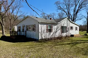 8273 W 700 N, Winamac, IN 46996 - Photo 17