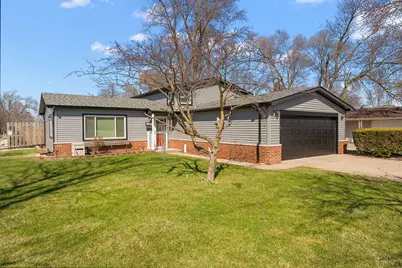 906 E Glen Park Avenue, Griffith, IN 46319 - Photo 1