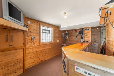 906 E Glen Park Avenue, Griffith, IN 46319 - Photo 17