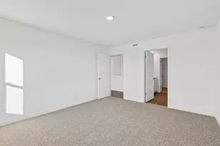 605 Petry St, Hebron, IN 46341 - Photo 11