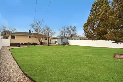 9047 Pettit Drive, Highland, IN 46322 - Photo 17