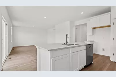 167 Cressmoor Boulevard, Hobart, IN 46342 - Photo 5