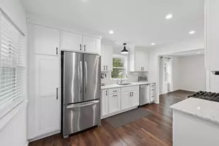 157 E 700 S, Kouts, IN 46347 - Photo 3