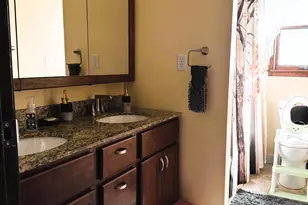 6077 S Division St, North Judson, IN 46366 - Photo 13