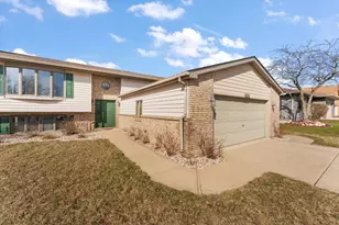 418 Teibel Dr, Schererville, IN 46375 - Photo 3