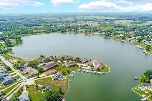 5040 Spinnaker Ln, Crown Point, IN 46307 - Photo 17