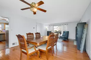 222 Beacon Pl, Munster, IN 46321 - Photo 9